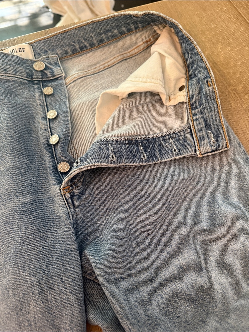 Agolde Light Riley Blue Button-Fly Jeans - Picture 4 of 7